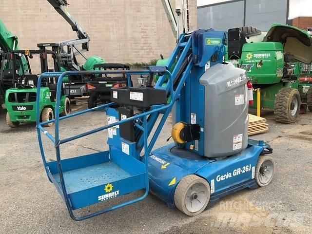 Genie GR26J Sollevatori verticali
