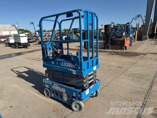 Genie GS-1330M Piattaforme a pantografo