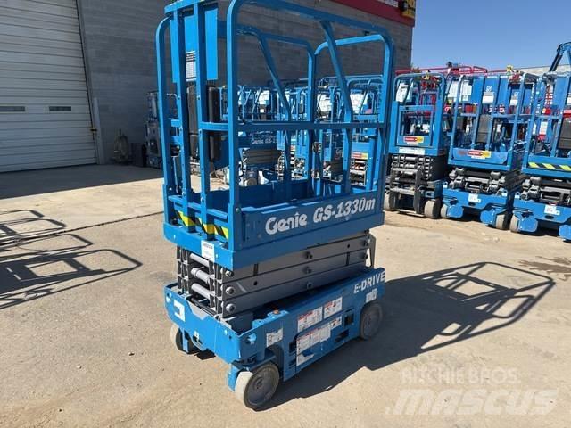 Genie GS-1330M Piattaforme a pantografo