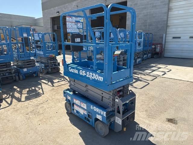 Genie GS-1330M Piattaforme a pantografo