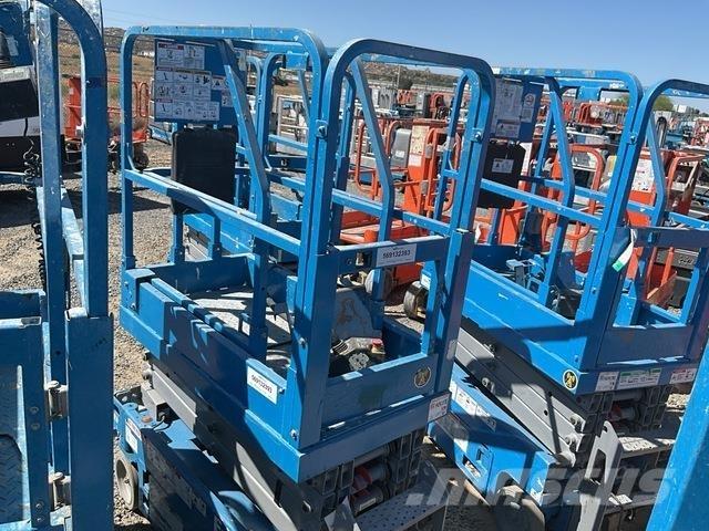 Genie GS-1330M Piattaforme a pantografo
