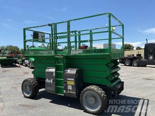 Genie GS-4390 Piattaforme a pantografo