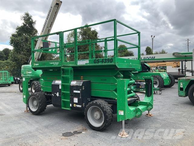 Genie GS-4390 Piattaforme a pantografo