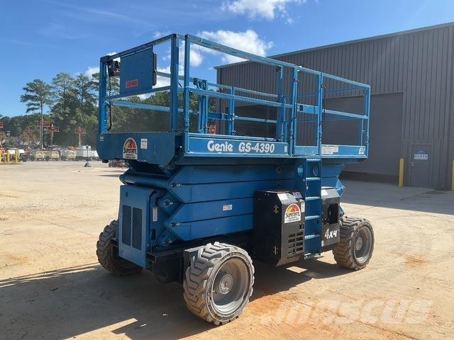 Genie GS4390 Piattaforme a pantografo