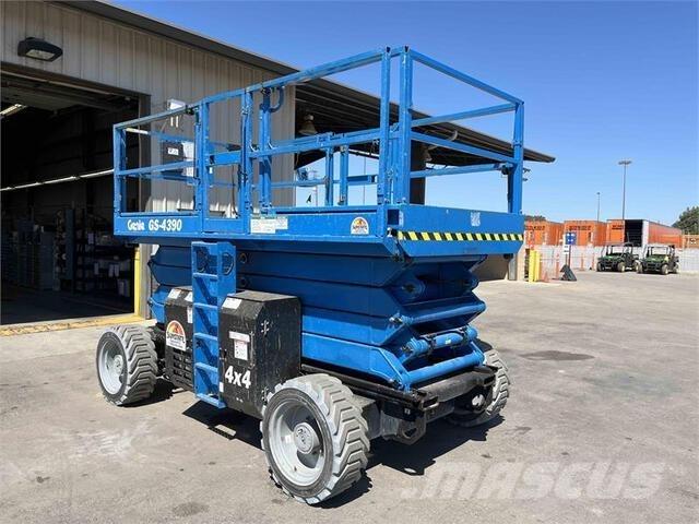 Genie GS4390RT Piattaforme a pantografo