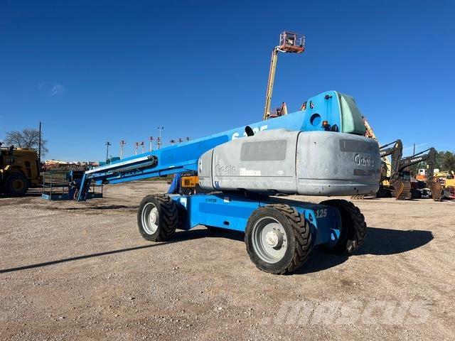 Genie S-125 Piattaforme a braccio articolato