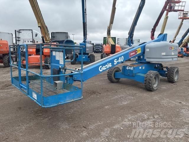 Genie S-40 Costruzioni - Altro