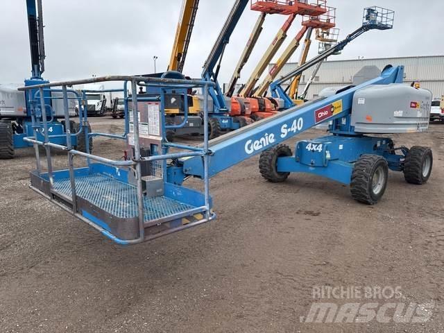 Genie S-40 Costruzioni - Altro