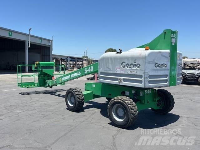 Genie S-40 Costruzioni - Altro