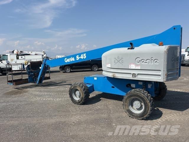 Genie S-45 Costruzioni - Altro