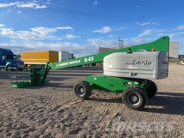 Genie S-45 Piattaforme a braccio telescopico