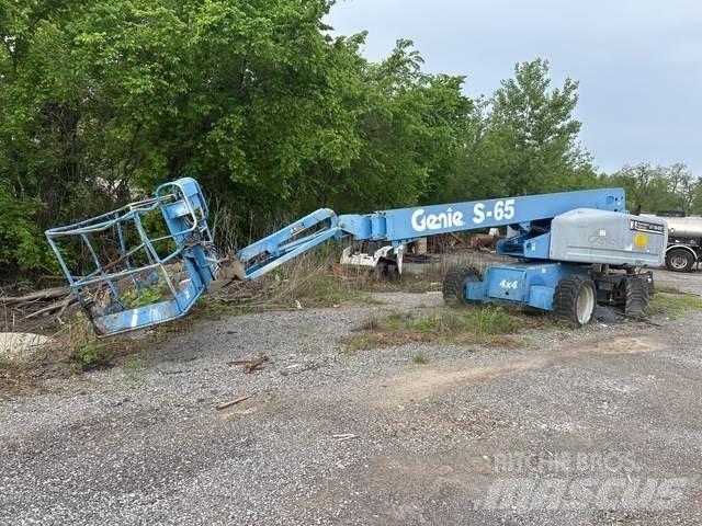 Genie S-65 Costruzioni - Altro
