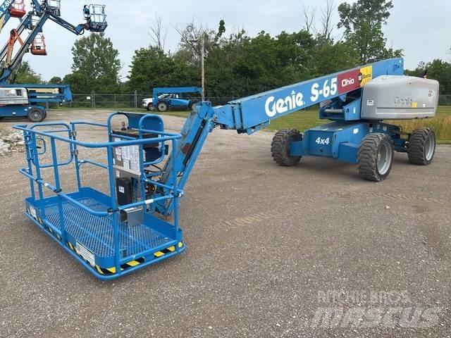Genie S-65 Costruzioni - Altro