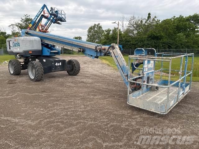 Genie S-65 Costruzioni - Altro