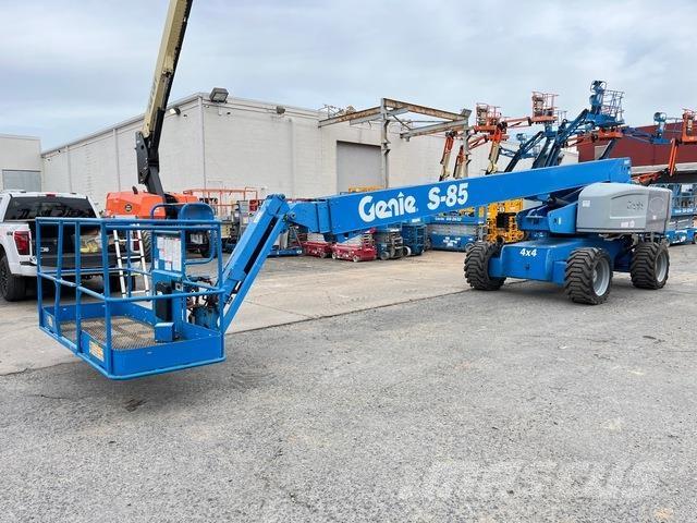 Genie S-85 Piattaforme a braccio telescopico