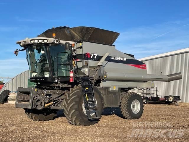 Gleaner S77 Mietitrebbiatrici