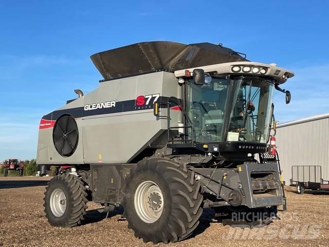 Gleaner S77 Mietitrebbiatrici