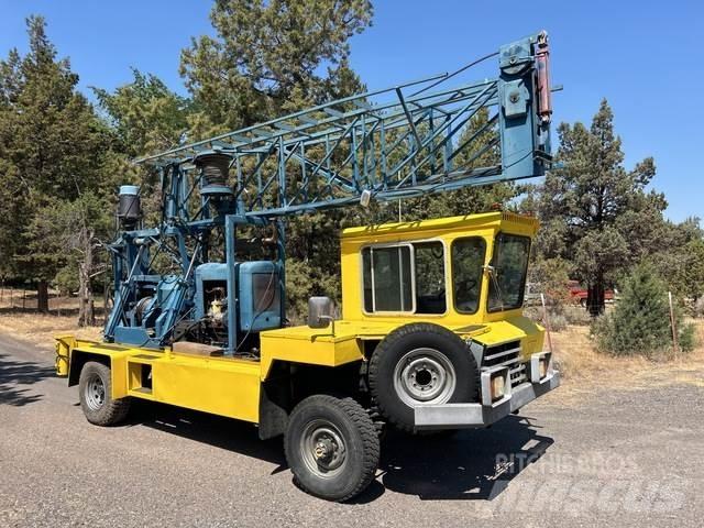 GMC  Autocarro per perforatrice mobile
