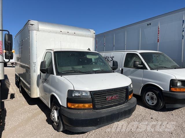 GMC G33903 Camion cassonati