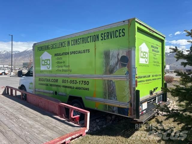 GMC Savana Camion cassonati