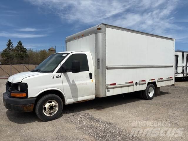 GMC Savana Camion cassonati