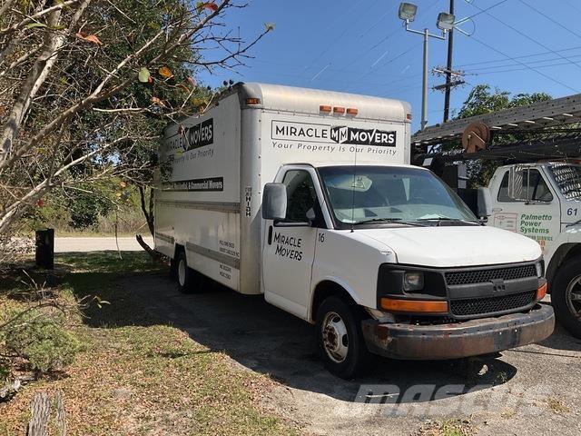 GMC Savana Camion cassonati