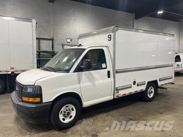 GMC Savana Camion cassonati