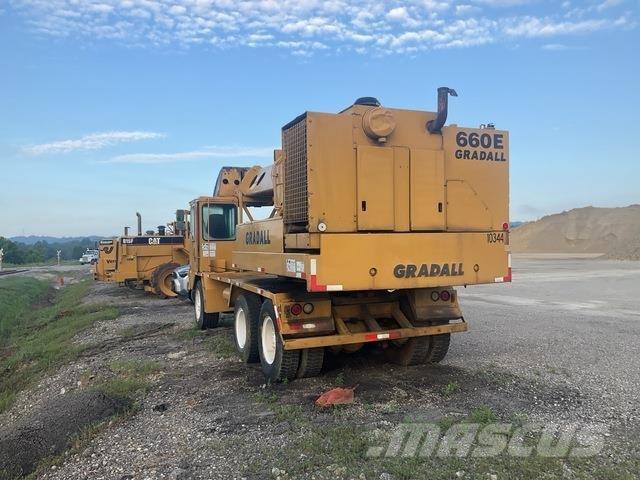 Gradall G660E Escavatori gommati