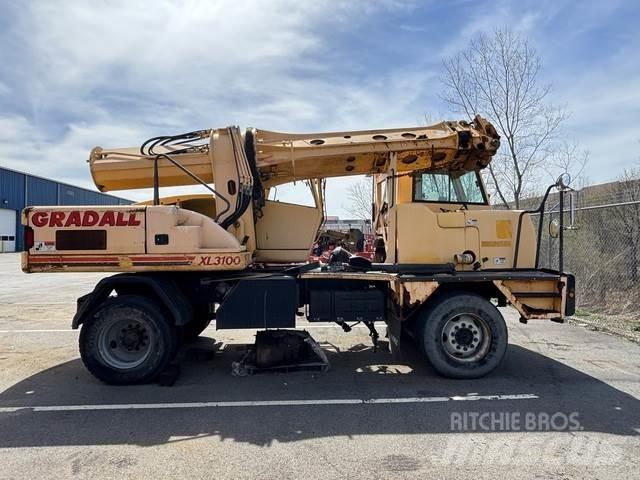 Gradall XL3100 Escavatori gommati