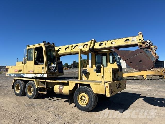 Gradall XL4100 Escavatori gommati