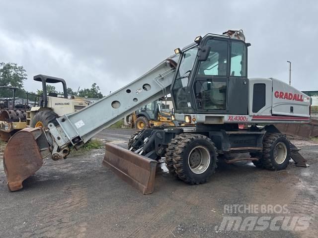 Gradall XL4300 Escavatori gommati