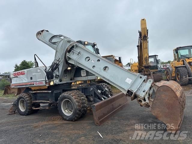Gradall XL4300 Escavatori gommati