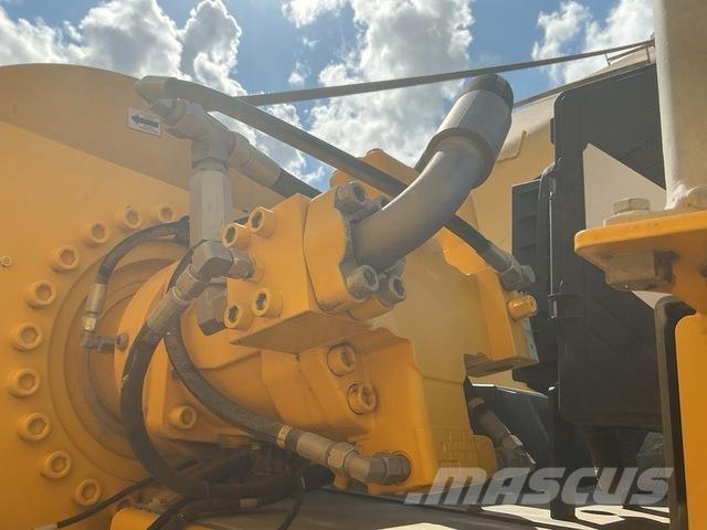 Grove GHC130 Gru cingolate
