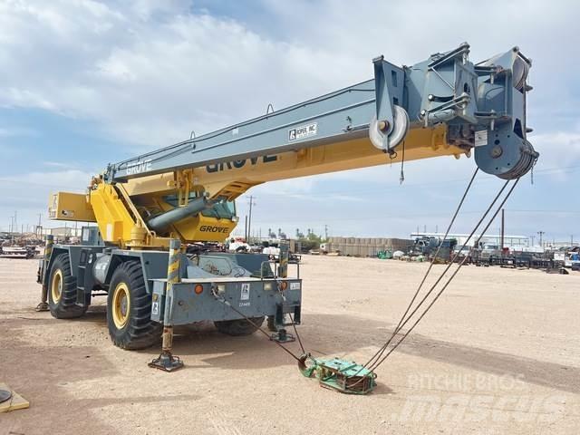 Grove RT530E Gru per terreni difficili