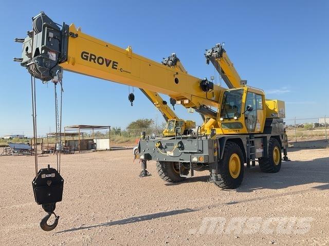 Grove RT530E-2 Gru per terreni difficili