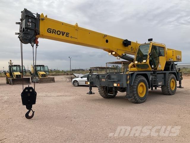 Grove RT530E-2 Gru per terreni difficili