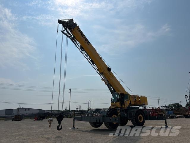 Grove RT700E Gru per terreni difficili