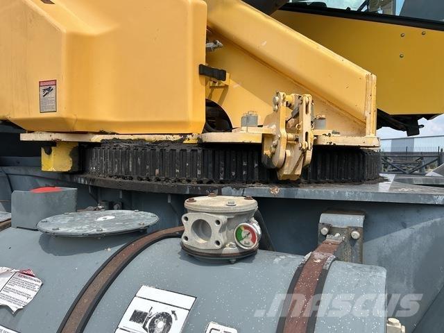 Grove RT700E Gru per terreni difficili
