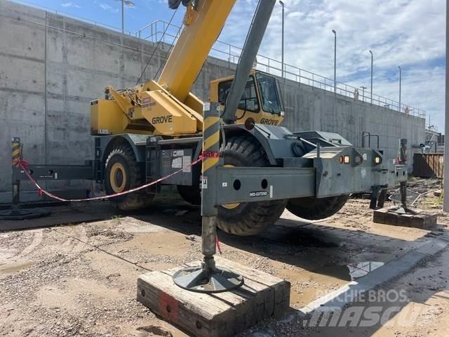 Grove RT880E Gru per terreni difficili
