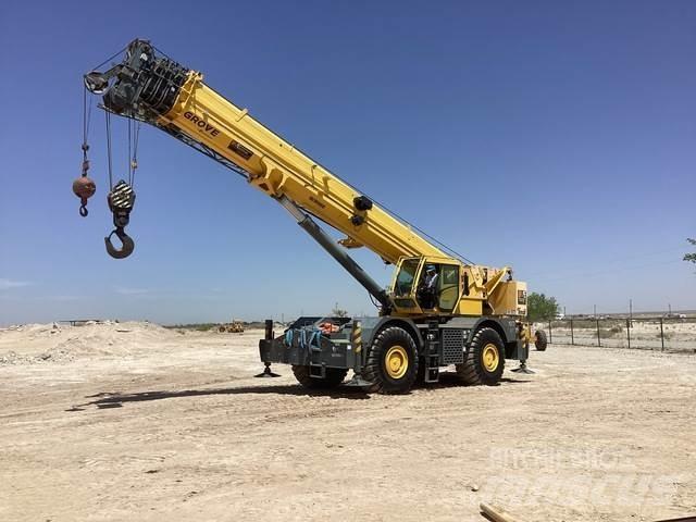 Grove RT890E Gru per terreni difficili