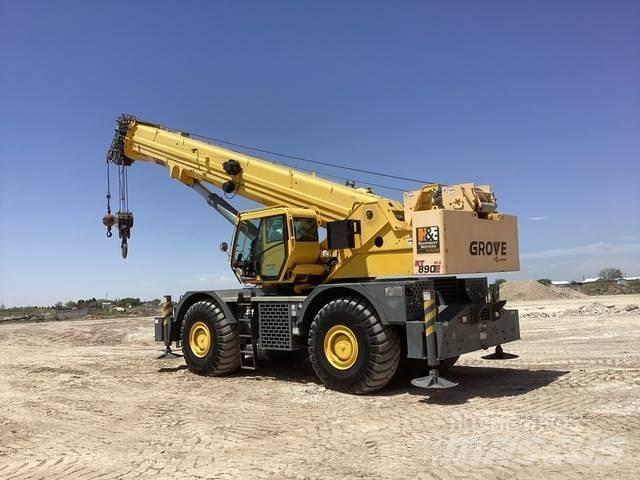 Grove RT890E Gru per terreni difficili