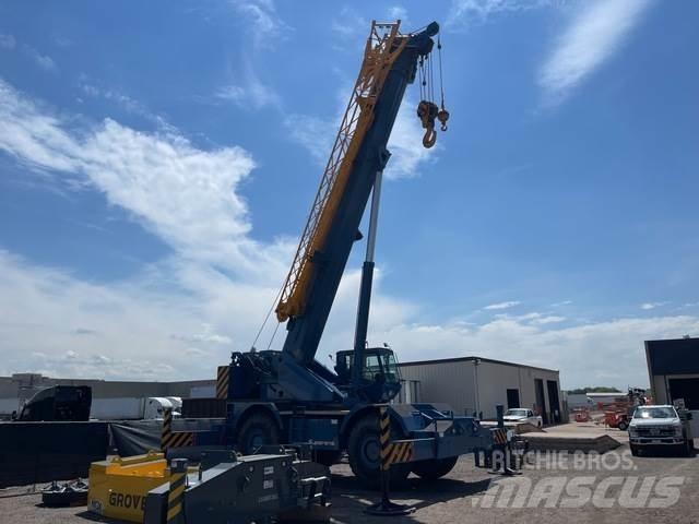 Grove RT890E Gru per terreni difficili