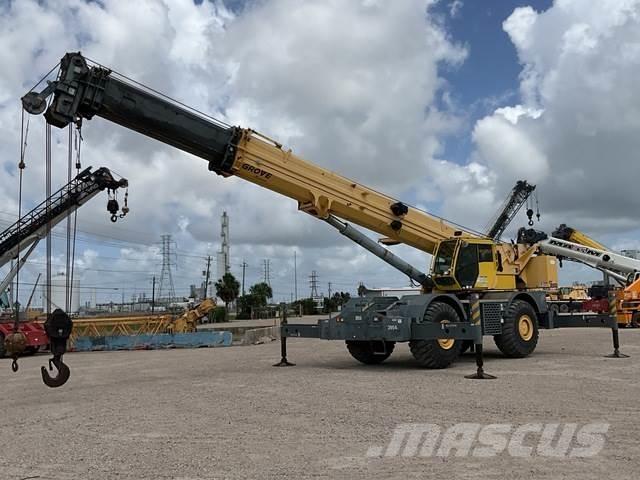 Grove RT890E Gru per terreni difficili