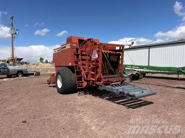 Hesston 4900 Presse quadre