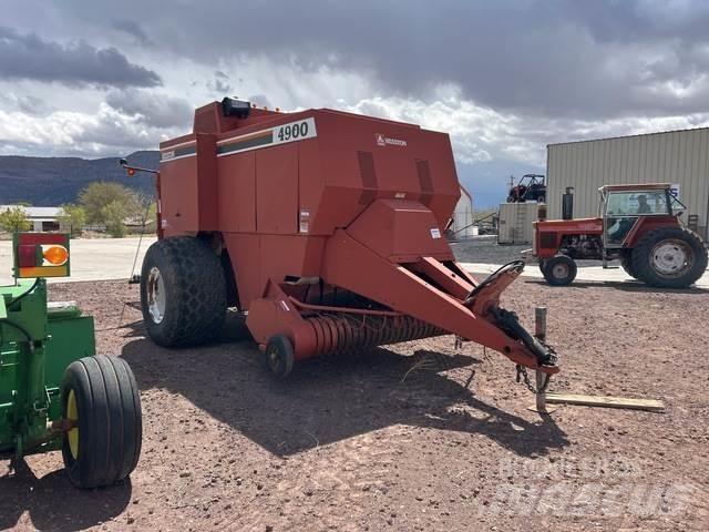 Hesston 4900 Presse quadre