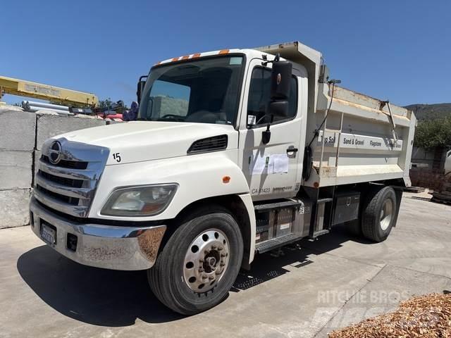 Hino  Camion ribaltabili