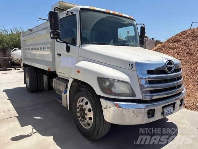 Hino  Camion ribaltabili