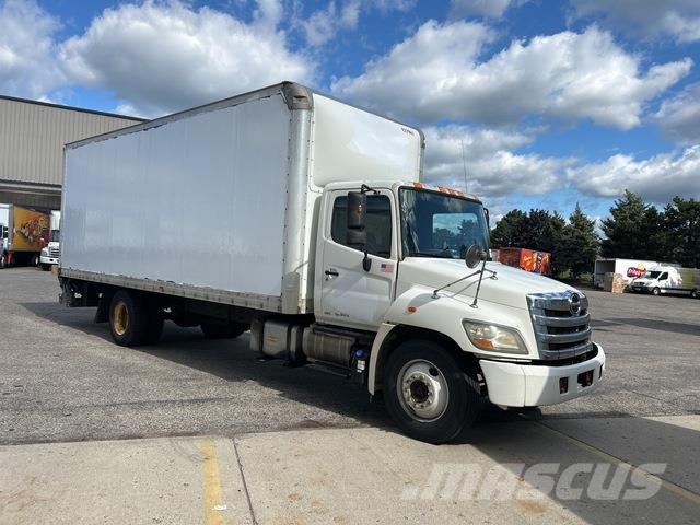 Hino  Camion cassonati