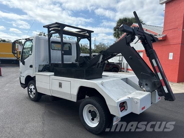 Hino 155 Carroattrezzi