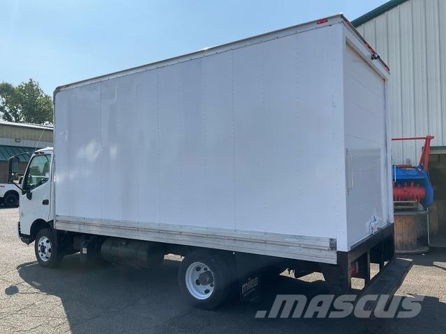 Hino 155 Camion cassonati